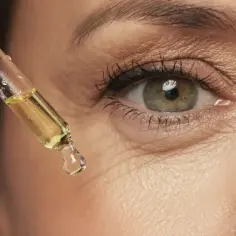 Bakuchiol serum: Czy czeka nas prawdziwa kosmetyczna rewolucja?